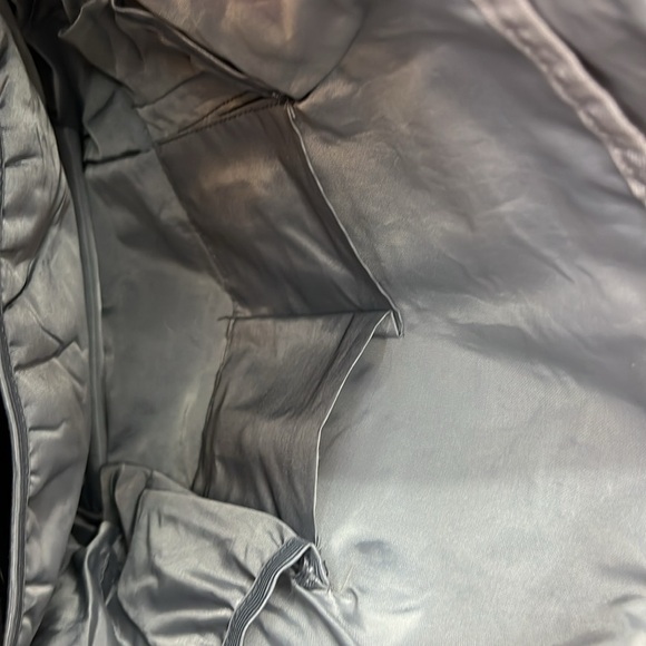 Kaukko Backpack Top Loading Drawstring & Flap Straps Snaps Well-Padded Like New - Picture 8 of 13